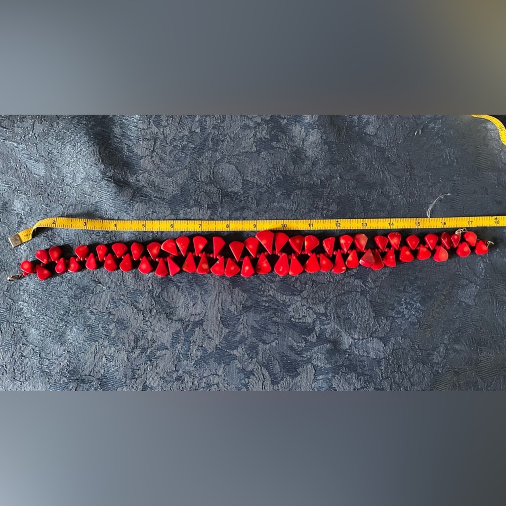 Red Coral fan shape bead necklace. LUC 925 mark - Picture 3 of 3
